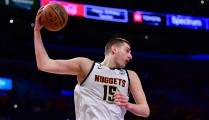 乐鱼体育app-半场三双！詹姆斯都做不到的事情约基奇已无限接近