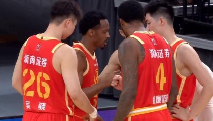 乐鱼官网-逼走布朗？广厦男篮被曝欲扶正孙铭徽，广东队迎来挖角机会！