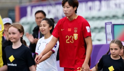 乐鱼体育-花开两朵，同心逐梦——双胞胎姐妹邵子钦、邵子嘉的这些年|邵敏|足球|女足亚洲杯|巴西女足|中国女足_新浪体育_新浪新闻