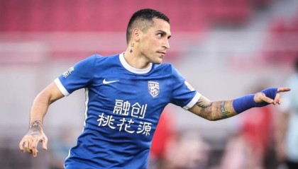 新老标王PK谁是王中王？从欧冠恩怨到中超一哥之争